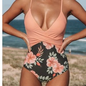 Beachsissi Twist Front Flower Print One Piece Swimsuit XL NWT.